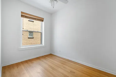 4240 North Clarendon Avenue Chicago IL 60613