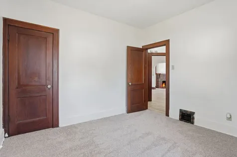 1318 44TH Street Rock Island IL 61201