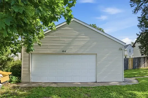 1318 44TH Street Rock Island IL 61201