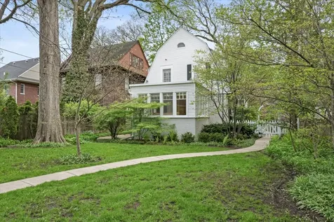 2311 Park Place Evanston IL 60201