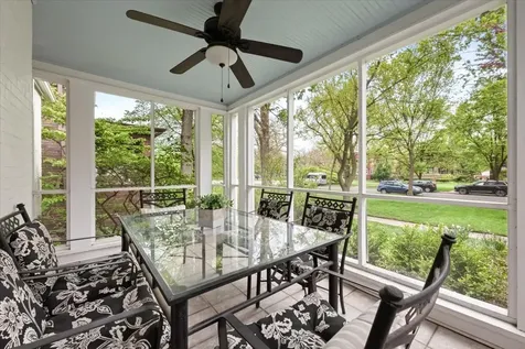2311 Park Place Evanston IL 60201