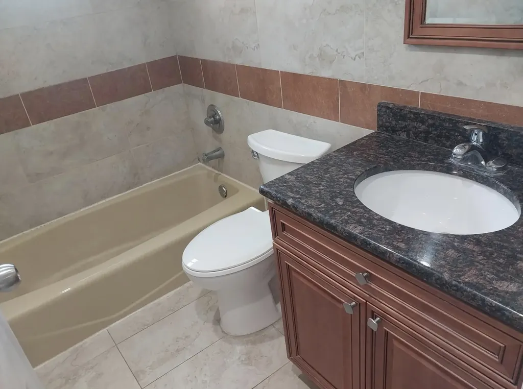 629 West 65th Street W Westmont IL 60559