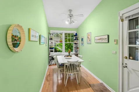 3130 Thayer Street Evanston IL 60201