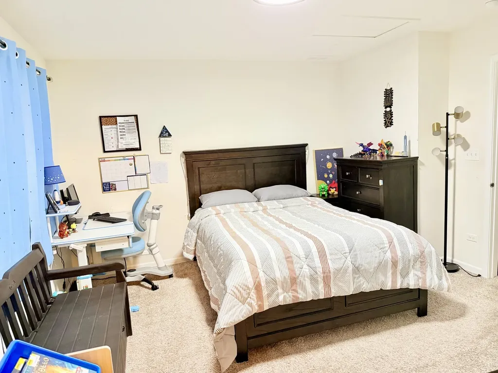 2995 Madison Drive Naperville IL 60564