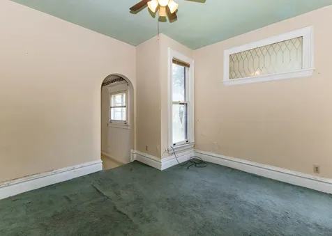 728 21ST Street Rock Island IL 61201