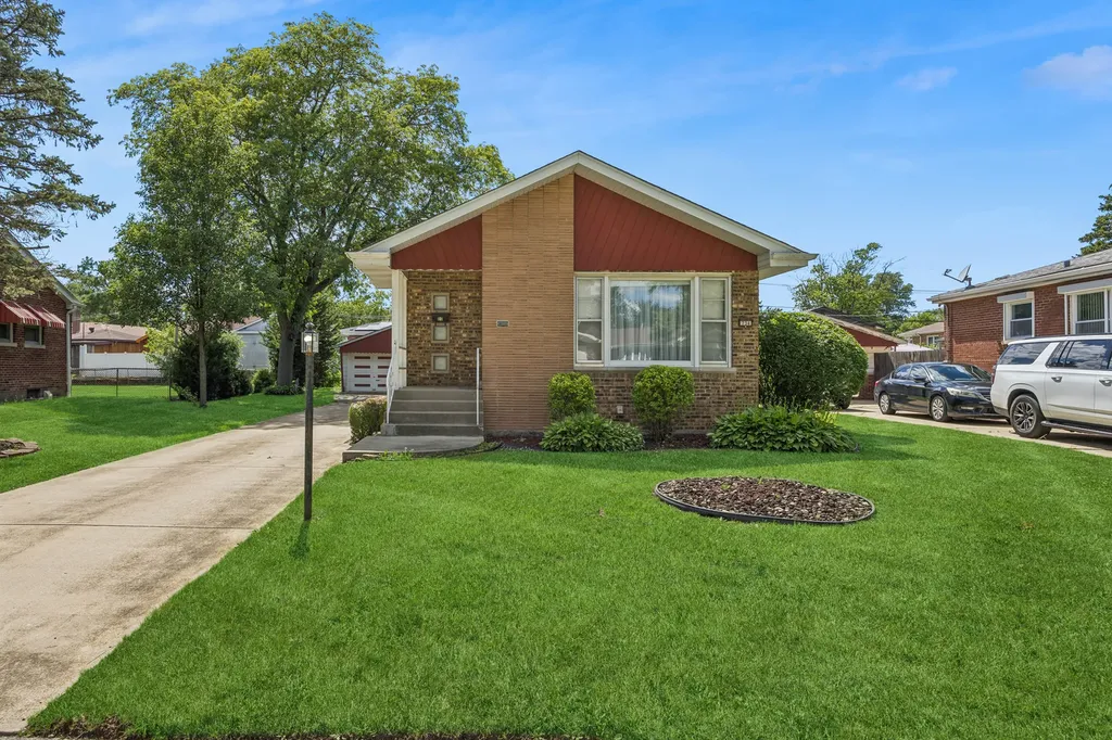 734 Campbell Avenue Chicago Heights IL 60411