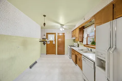 734 Campbell Avenue Chicago Heights IL 60411