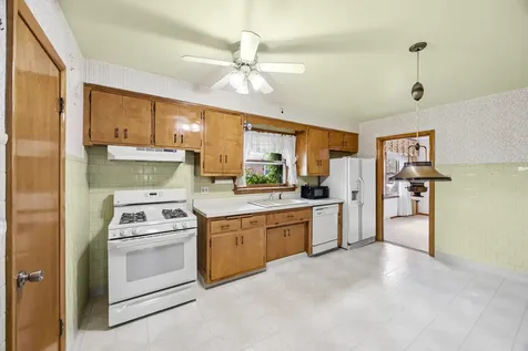 734 Campbell Avenue Chicago Heights IL 60411