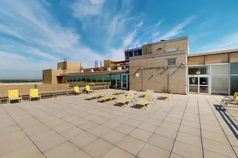 6301 North Sheridan Road Chicago IL 60660