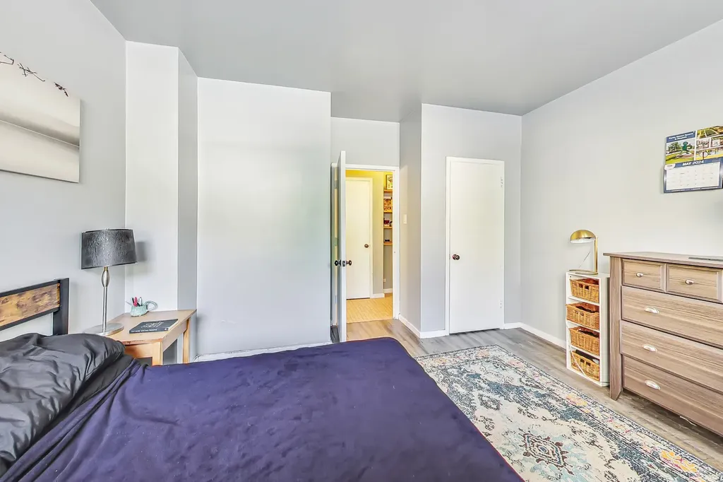 2909 North Sheridan Road Chicago IL 60657