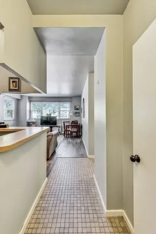 2909 North Sheridan Road Chicago IL 60657