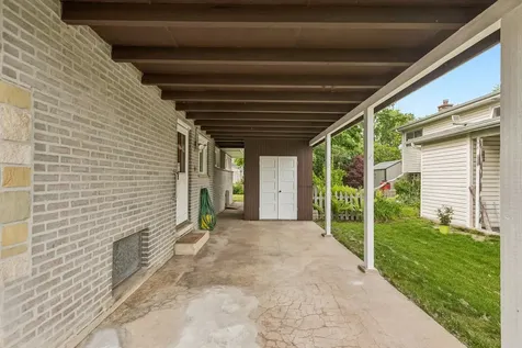 220 Voltz Road Northbrook IL 60062