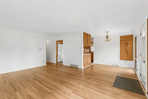 220 Voltz Road Northbrook IL 60062