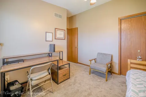 1841 Kerrybrook Court Sycamore IL 60178