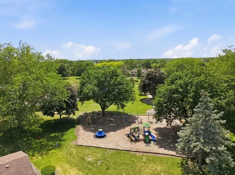 1841 Kerrybrook Court Sycamore IL 60178