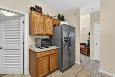 1688 Yellowstone Circle Crystal Lake IL 60014