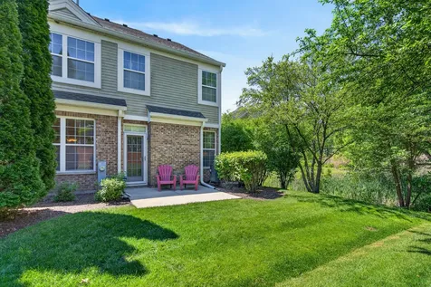 1688 Yellowstone Circle Crystal Lake IL 60014