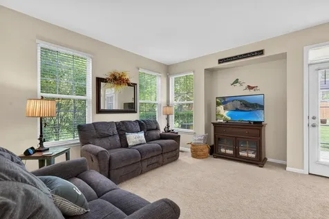 1688 Yellowstone Circle Crystal Lake IL 60014