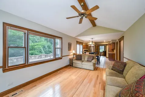 2N893 Elodie Drive Elburn IL 60119