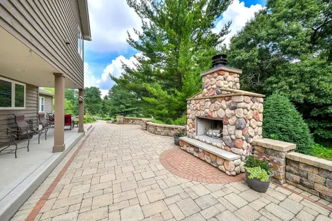 2N893 Elodie Drive Elburn IL 60119