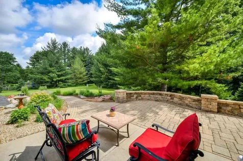 2N893 Elodie Drive Elburn IL 60119