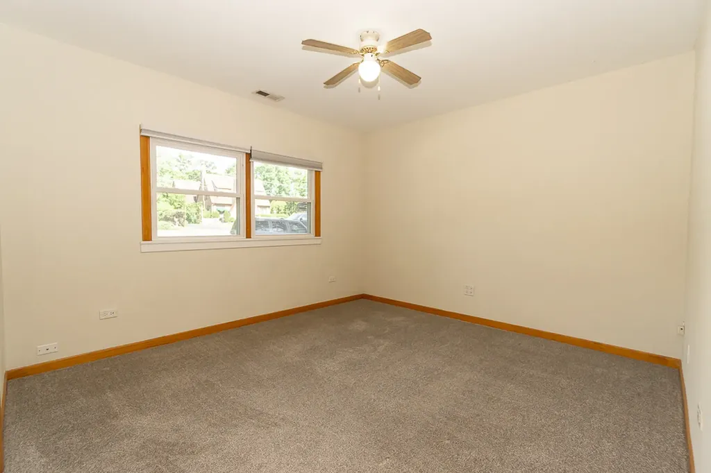 4N036 Wooddale Road Addison IL 60101