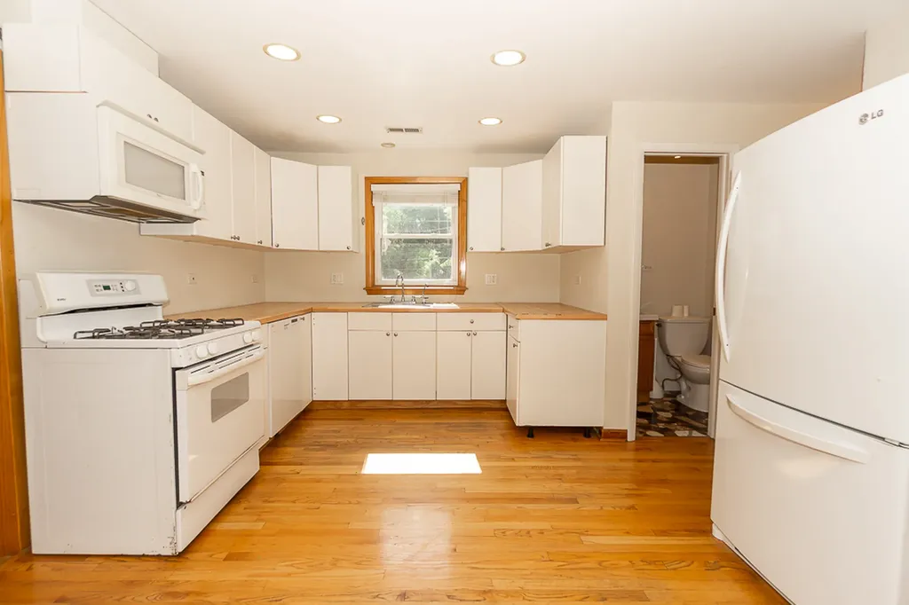 4N036 Wooddale Road Addison IL 60101