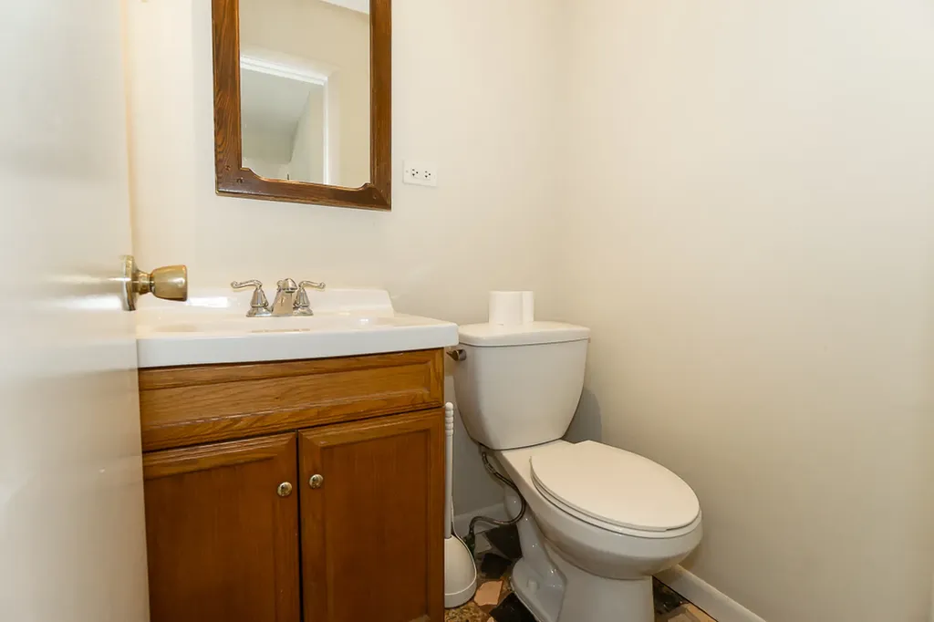 4N036 Wooddale Road Addison IL 60101