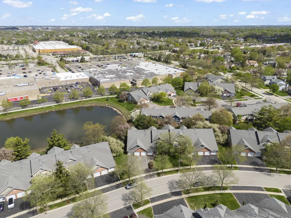 2450 Charleston Drive Schaumburg IL 60193