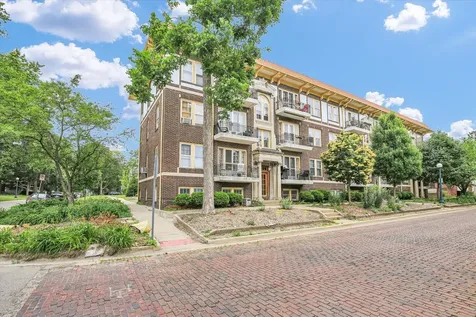 410 North Prairie Street Champaign IL 61820