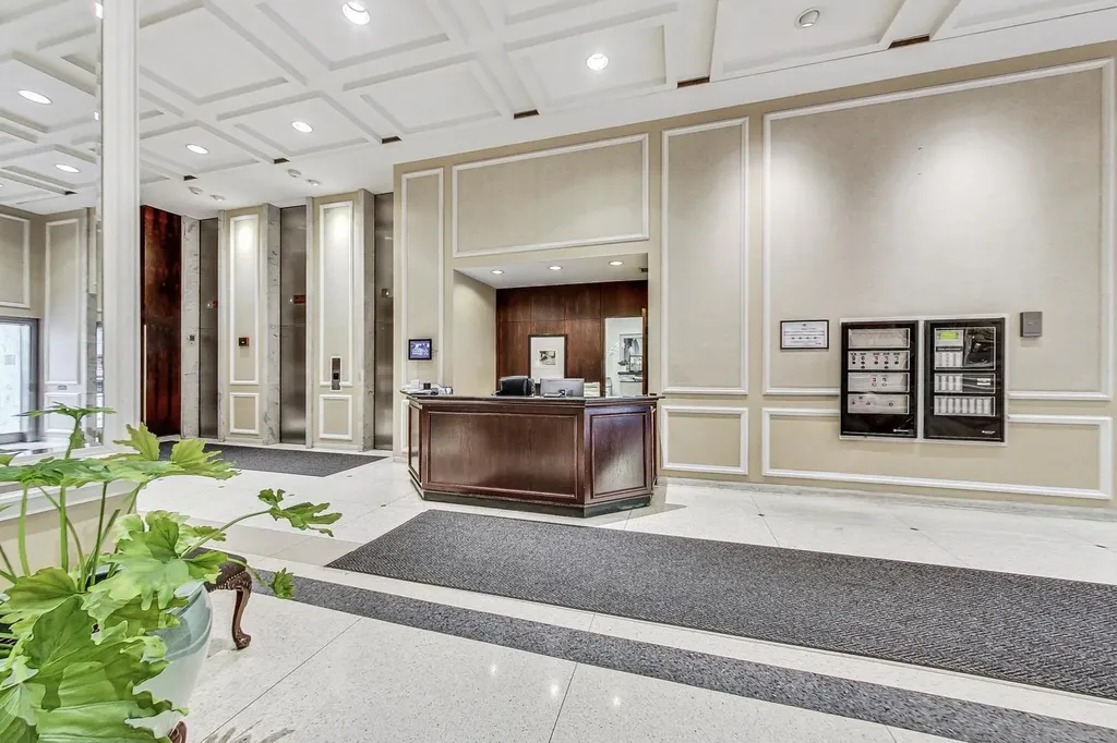 777 North Michigan Avenue Chicago IL 60611