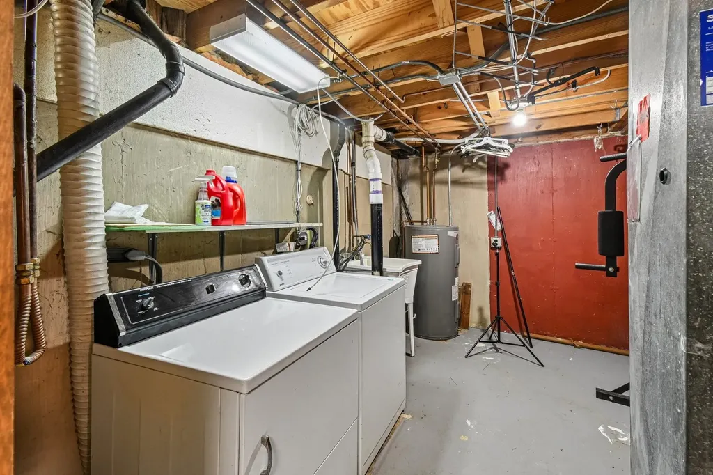 18W074 Jamestown Lane Villa Park IL 60181