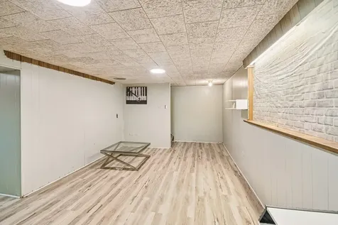 18W074 Jamestown Lane Villa Park IL 60181