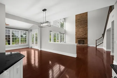 23 Wood Oaks Drive South Barrington IL 60010