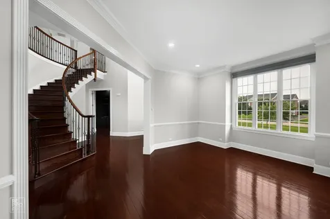23 Wood Oaks Drive South Barrington IL 60010