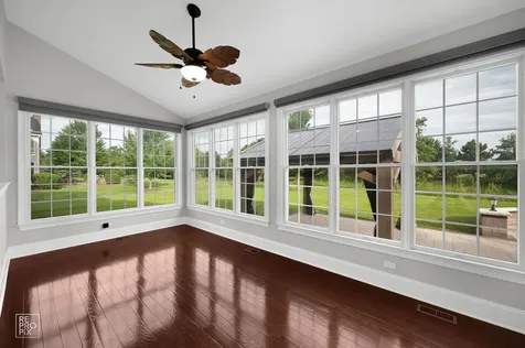 23 Wood Oaks Drive South Barrington IL 60010