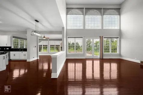 23 Wood Oaks Drive South Barrington IL 60010