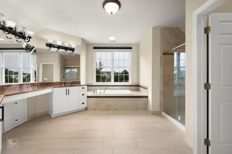 23 Wood Oaks Drive South Barrington IL 60010