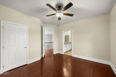 23 Wood Oaks Drive South Barrington IL 60010