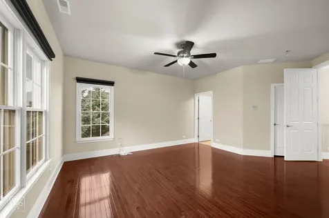 23 Wood Oaks Drive South Barrington IL 60010