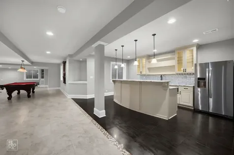 23 Wood Oaks Drive South Barrington IL 60010