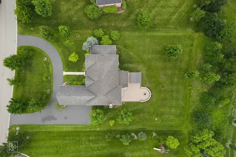 23 Wood Oaks Drive South Barrington IL 60010