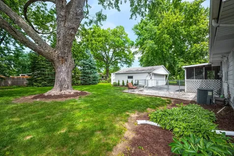 113 Conley Circle Bloomington IL 61701