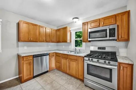 113 Conley Circle Bloomington IL 61701