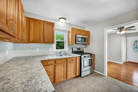 113 Conley Circle Bloomington IL 61701