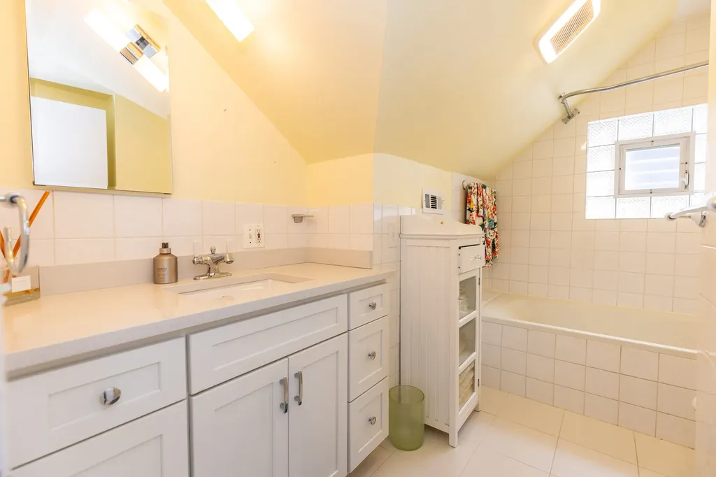 4136 North Lavergne Avenue Chicago IL 60641