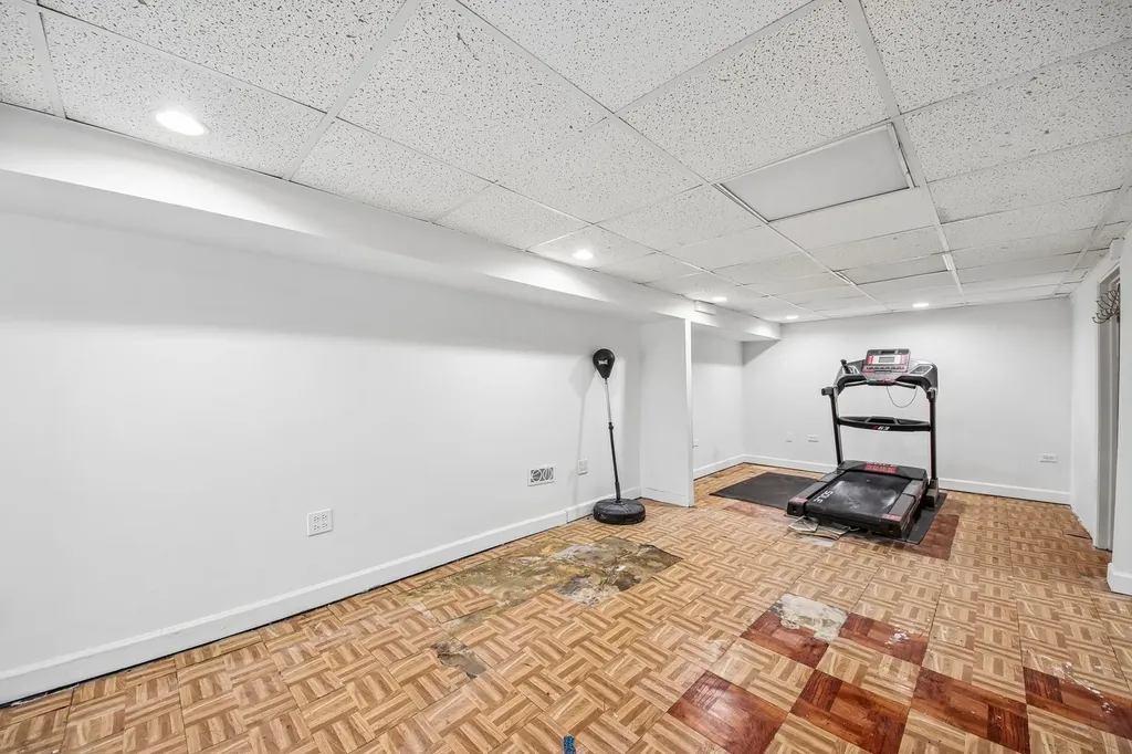 3819 North Kilpatrick Avenue Chicago IL 60641