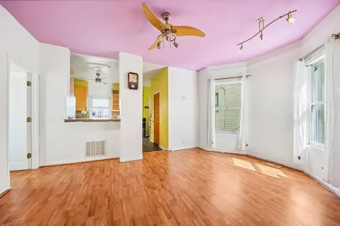 3819 North Kilpatrick Avenue Chicago IL 60641