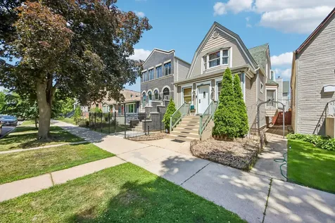 3819 North Kilpatrick Avenue Chicago IL 60641