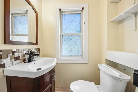 3819 North Kilpatrick Avenue Chicago IL 60641